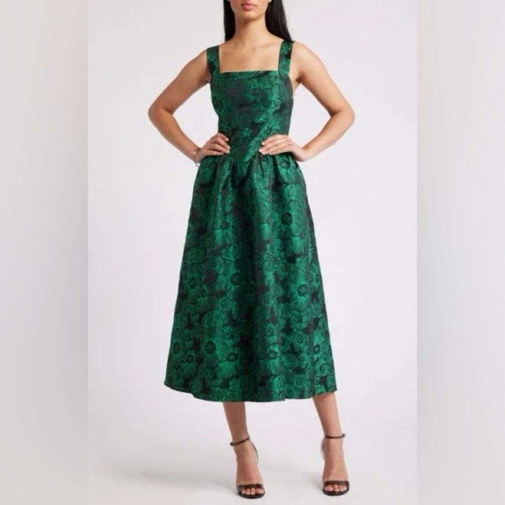 Chelsea 28 sleeveless brocade midi dress in emerald